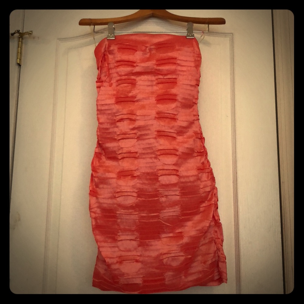 Strapless fitted dress